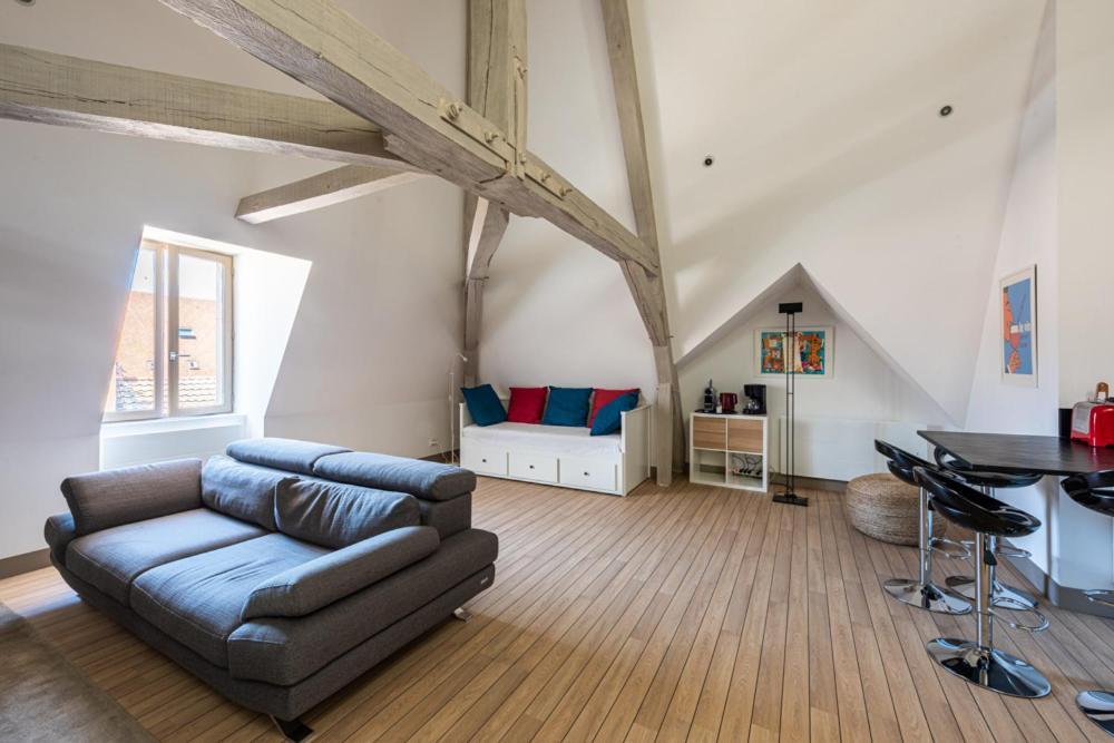 Le Palais Apartment Дижон Екстериор снимка