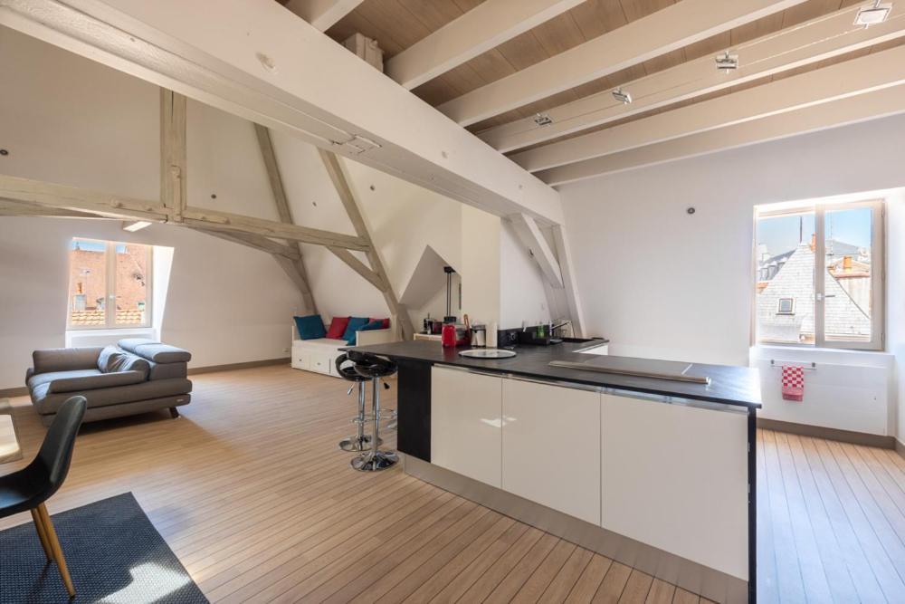 Le Palais Apartment Дижон Екстериор снимка