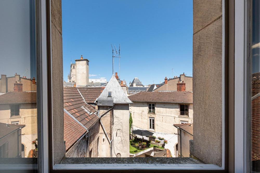 Le Palais Apartment Дижон Екстериор снимка